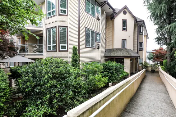 Harbourgate - 123 E 6th St | Condos For Sale + Listing Alerts  