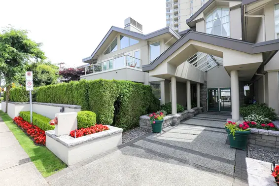 Stratford Court - 2202 Marine Dr | Condos For Sale + Listing Alerts  