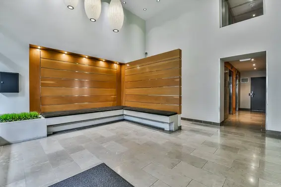 The Ventana - 175 West 2nd Street | Lobby  