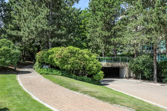 Roche Point Tower - 995 Roche Point | Condos For Sale + Listing Alerts  