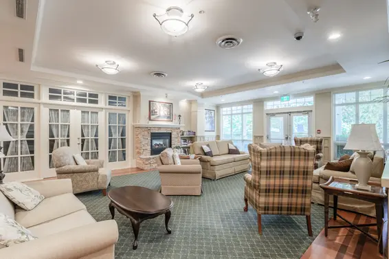 960 Lynn Valley Rd, North Vancouver For Sale - image 4