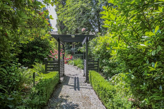 Spuraway Gardens - 235 Keith Rd | Homes For Sale + Listing Alerts