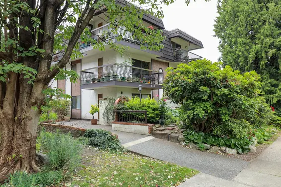Casa Bella - 143 E 19th St | Condos For Sale + Listing Alerts  