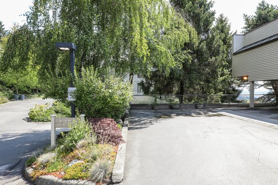 2250 Folkestone Way, West Vancouver