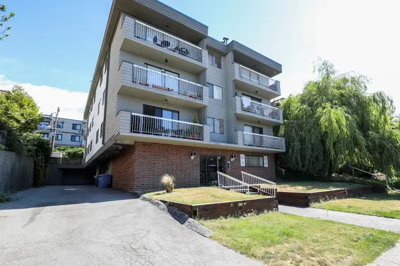 Seaview - 264 W 2nd St | Condos For Sale + New Listing Alerts  