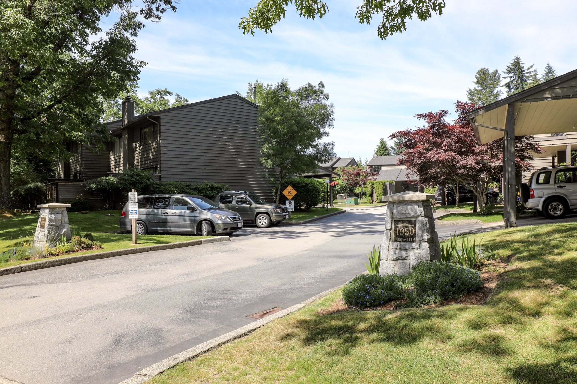 Mountain Estates 1950 Cedar Village Townhomes For Sale & Sold