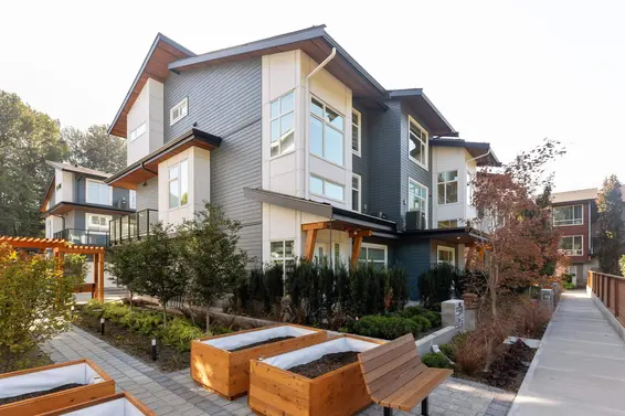 933 Premier Street, North Vancouver For Sale - image 3