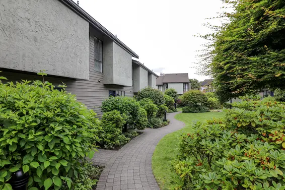 Cedar Court - 220 E 11th St | Townhomes For Sale + Listing Alerts  