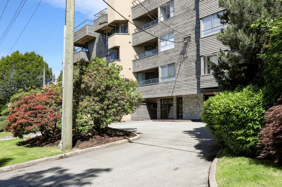 The Windsor - 114 E Windsor Rd | Condos For Sale + New Listing Alerts