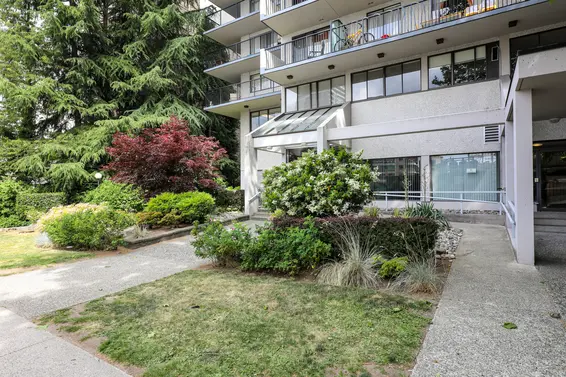 Lions Gate Plaza - 150 E 15th St | Condos For Sale + Listing Alerts  