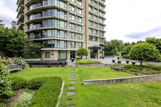 Mira on the Park - 683 W Victoria | Condos For Sale + Sold Listings  