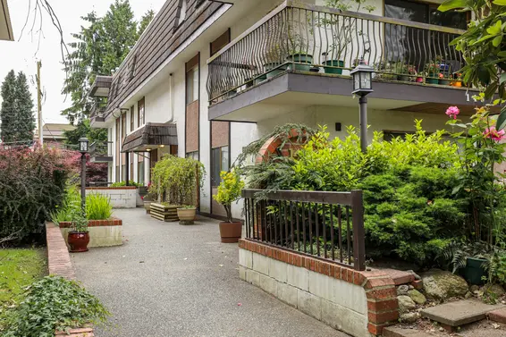 Casa Bella - 143 E 19th St | Condos For Sale + Listing Alerts  