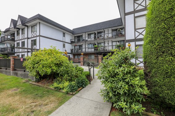 145 W 18th Street, North Vancouver