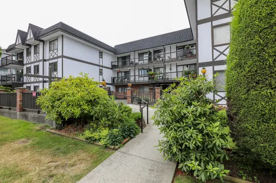 145 West 18th Street, North Vancouver
