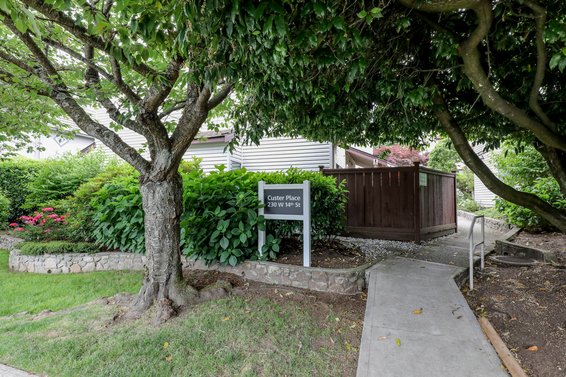 Custer Place - 230 W 14th St | Townhomes For Sale + Listing Alerts