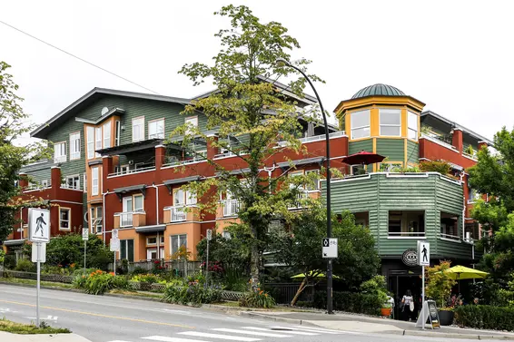 Quayside Village - 510 Chesterfield | Condos For Sale + Alerts  