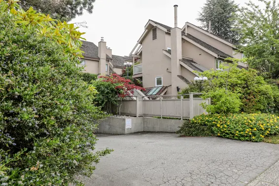 Lamplighter - 230 W 15th St | Townhomes For Sale + Listing Alerts  