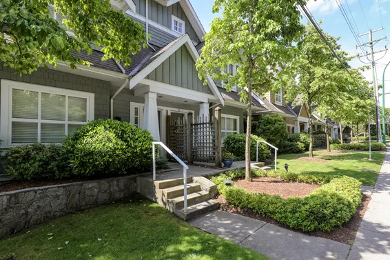 Craftsman Estates - 2688 Mountain | Townhomes For Sale + Alerts  