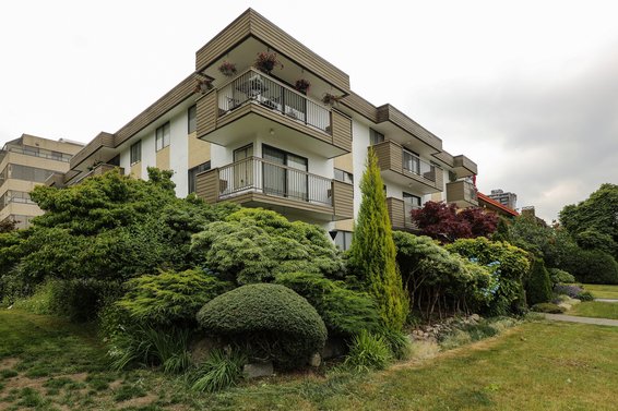 Mountain View Apartments - 1650 Chesterfield | Condos For Sale + Alerts