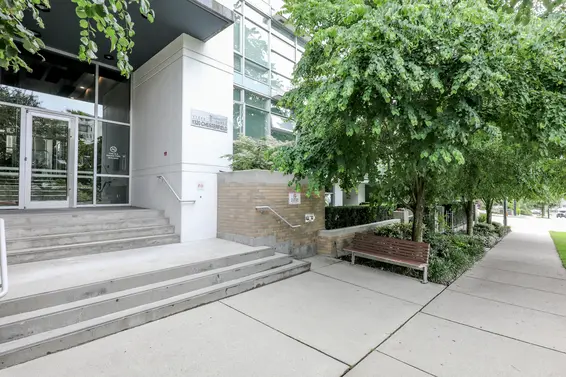 Vista Place - 1320 Chesterfield | Condos For Sale + Listing Alerts  