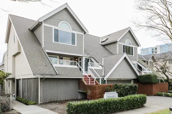 223 East Keith Road, North Vancouver