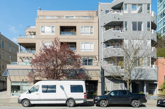 120 East 2nd Street, North Vancouver For Sale - image 2