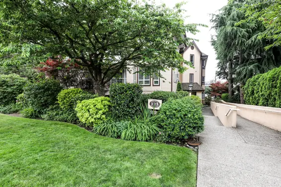 Harbourgate - 123 E 6th St | Condos For Sale + Listing Alerts  