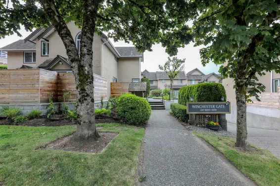 237 West 16th Street, North Vancouver