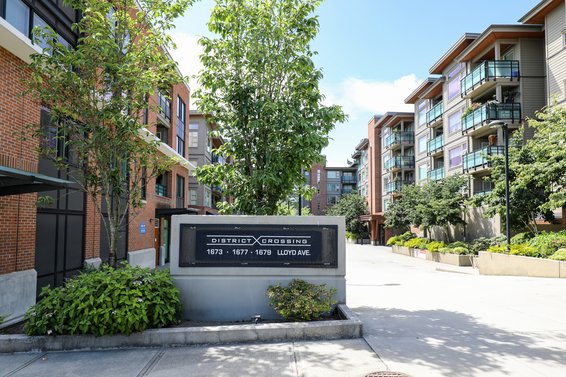 District Crossing, 1673 Lloyd | Condos For Sale + New Listing Alerts