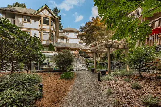 Ridge Park Gardens - 2059 Chesterfield Ave | Condos For Sale + Alerts  