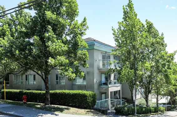 Lloyd Regency - 1085 W 17th St | Condos For Sale + New Listing Alerts  