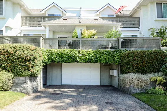 Jeffrey Court - 232 E 6th St | Townhomes For Sale + Listing Alerts  