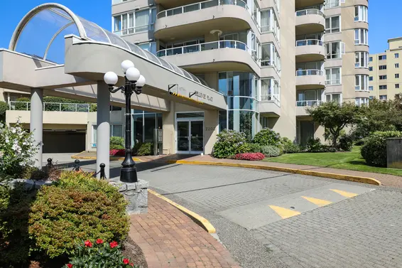 Bellevue Place - 2203 Bellevue | Condos For Sale + Listing Alerts  