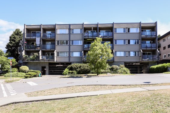 Forbes Manor - 212 Forbes Ave | Condos For Sale + Listing Alerts