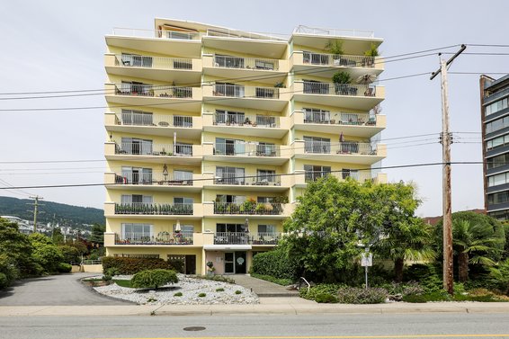 2187 Bellevue Avenue, West Vancouver