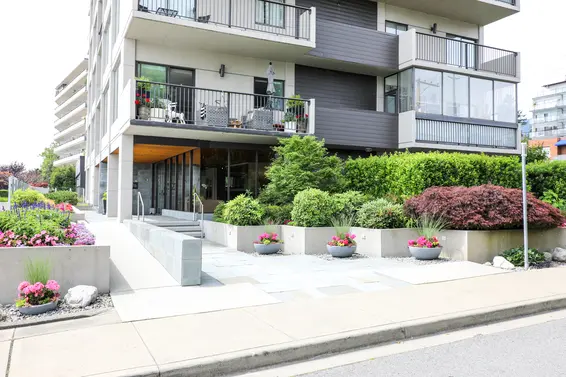 Seawalk Place - 111 18th St | Condos For Sale + Listing Alerts  
