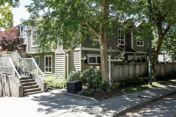 Garden Terrace - 849 Tobruck | Townhomes For Sale + Alerts