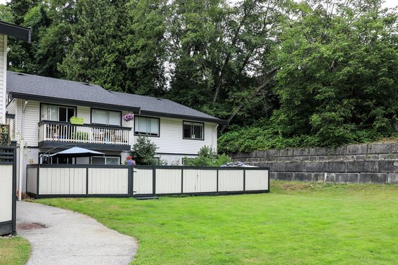 998 Premier Street, North Vancouver