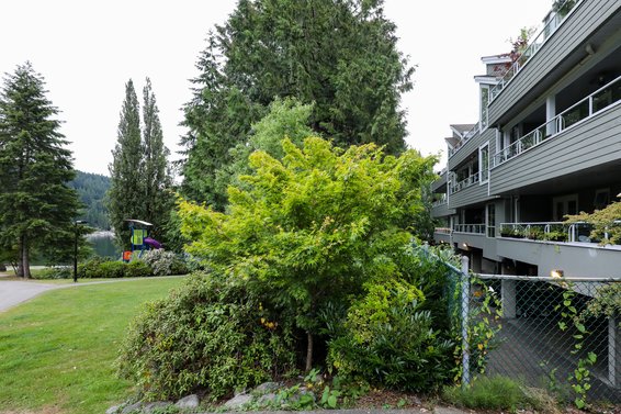 Deep Cove Estates - 4390 Gallant Ave | Condos For Sale + Listing Alerts