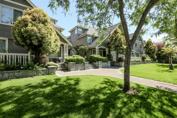 222 East 5th Street, North Vancouver