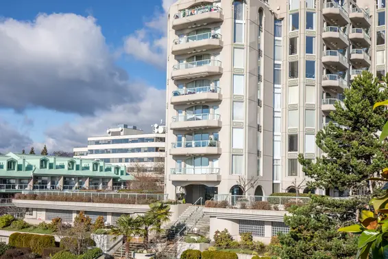 Chadwick Court - 168 Chadwick Ct | Condos For Sale + Sold Listings  