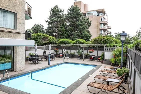 Royal Kensington - 444 Lonsdale | Condos For Sale + Listing Alerts  