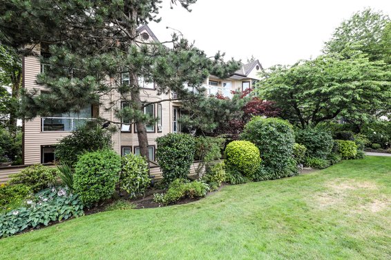 Harbourgate - 123 E 6th St | Condos For Sale + Listing Alerts