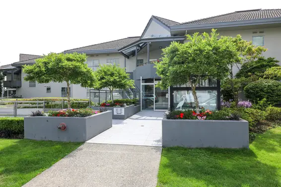 Argyle Place - 2190 Argyle | Condos For Sale + Listing Alerts  
