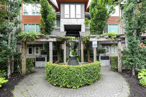 Legacy at Nature's Edge - 897 Premier | Townhomes For Sale + Alerts  
