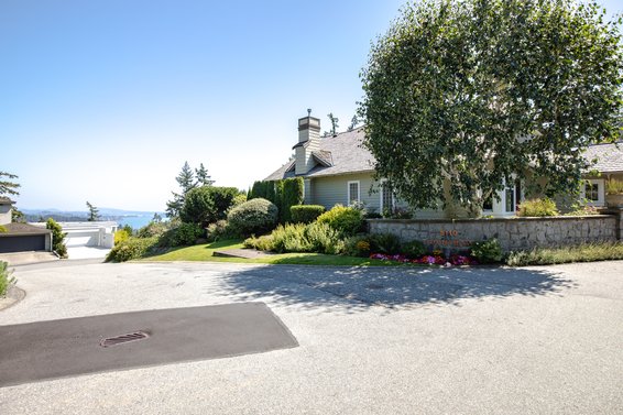 Edenshaw - 5110 Alderfeild Place | Townhomes For Sale + Alerts