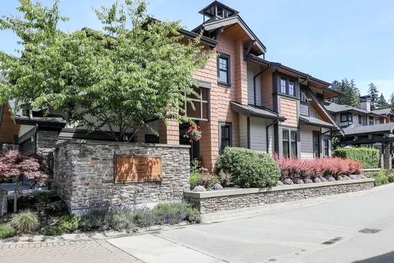 Signature Estates - 555 Raven Woods | Townhomes For Sale + Listing Alerts  