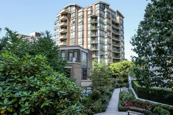 One Park Lane - 170 W 1st St | Condos For Sale + Listing Alerts  