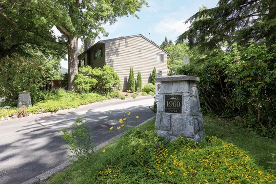 Mountain Estates - 1960 Rufus | Townhomes For Sale + Alerts
