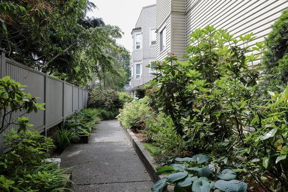 Cedarcrest - 827 W 16th St | Condos For Sale + Listing Alerts